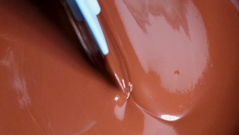 melting and mixing chocolate