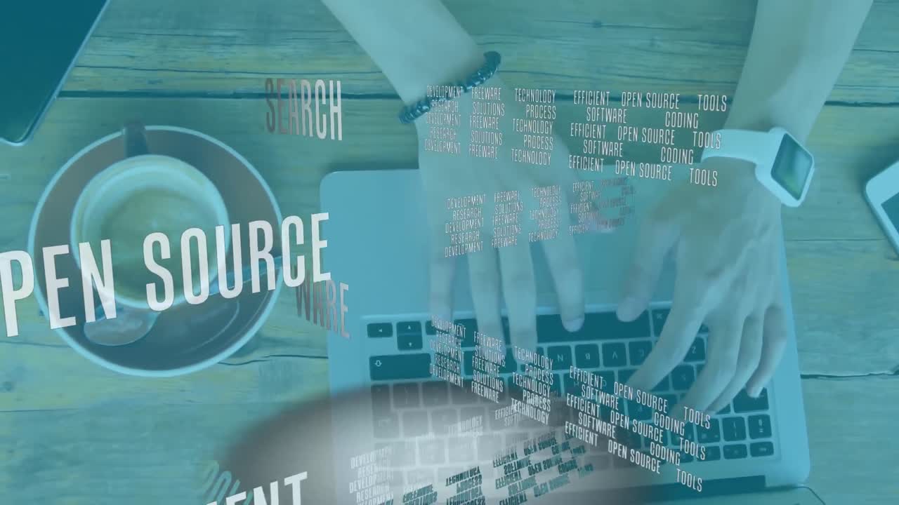 노트북을 사용하는 여성에 대한 데이터 처리 애니메이션