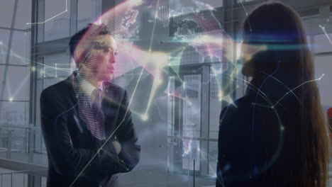animación de globo y redes de conexiones sobre diversas personas de negocios en la oficina