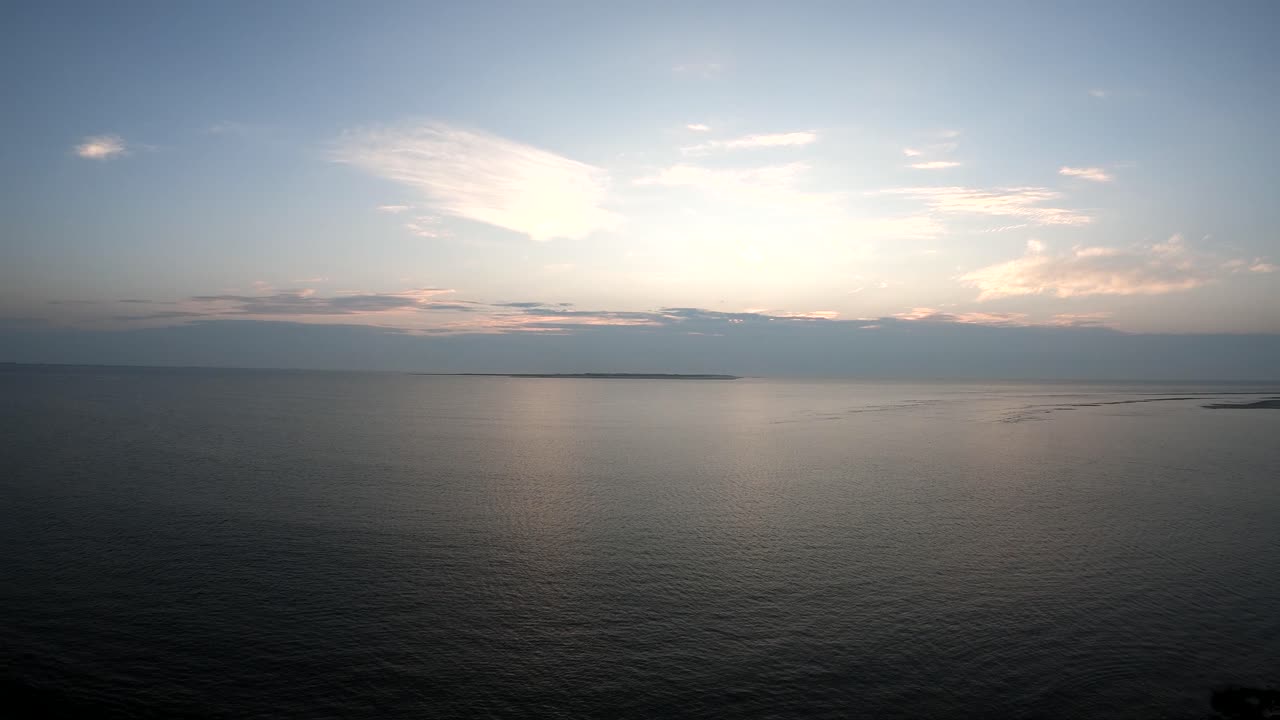 항공: 지평선 위의 섬