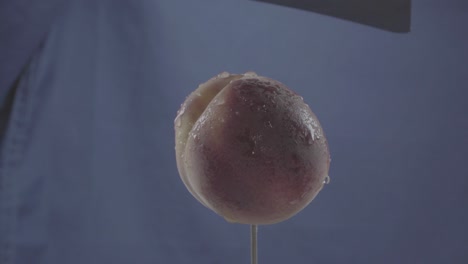 peach girando con bucle en pantalla azul para la llave de croma