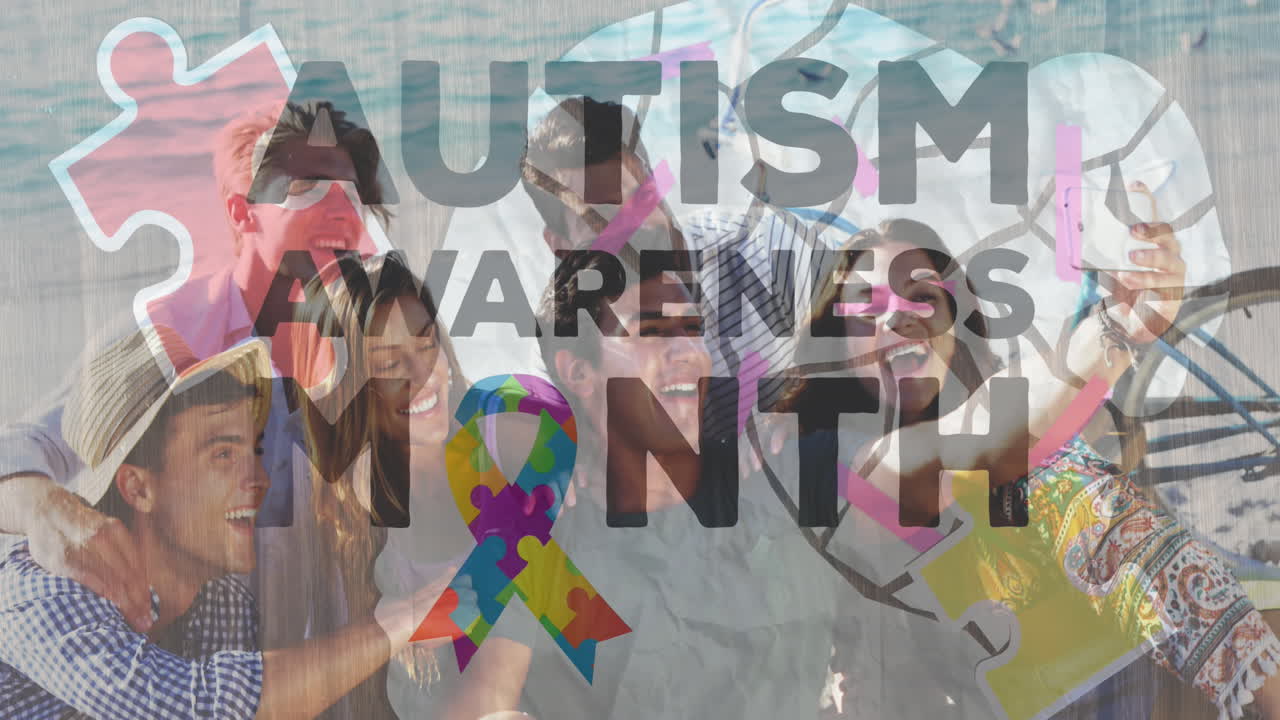 여름 해변 파티에서 행복한 친구들 위에 다채로운 퍼즐 조각과 자폐증 텍스트의 애니메이션