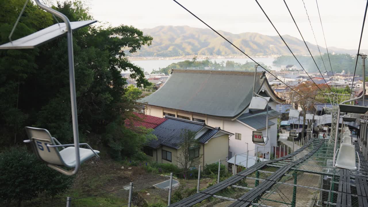 telesilla al punto de vista amanohashidate en kyoto japón
