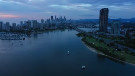 Peaceful-sunrise-on-the-Gold-coast-of-Australia,-drone-catching-first-light