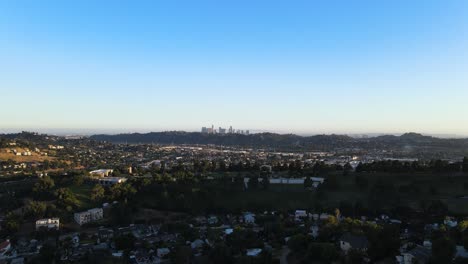 Aerial-laterial-shot-of-Los-Angeles-skyline