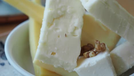 cheese and walnut snack