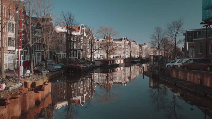 アムステルダム運河のシーン