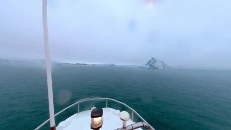 iceland - jokulsarlon lake