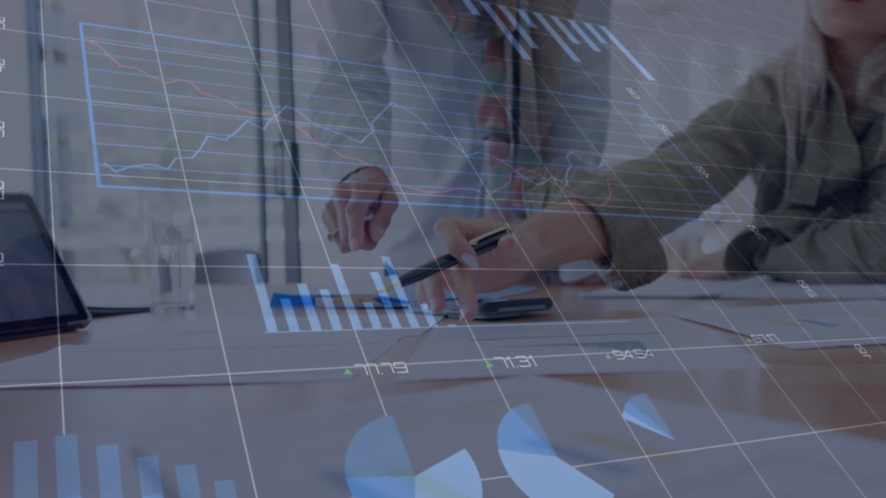 계획을 논의하는 동료들의 중간 섹션에 대한 통계 데이터 처리의 애니메이션