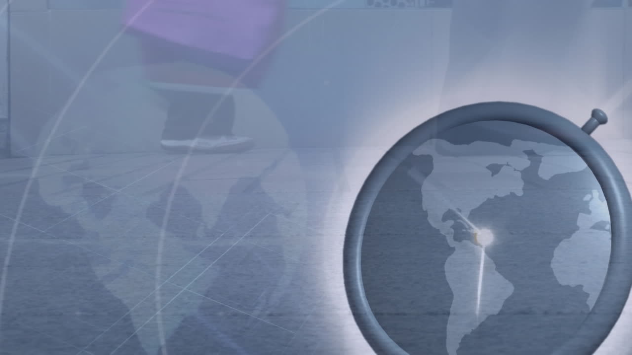 personas caminando lentamente con el reloj moviéndose rápido en primer plano