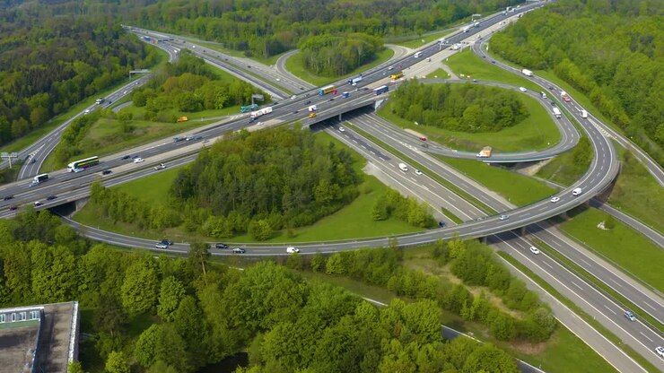 vue aérienne de l'autoroute à côté de stuttgart