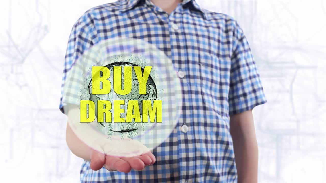 joven muestra un holograma del planeta tierra y texto comprar sueño