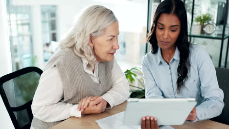 mujer de negocios, asesora financiera
