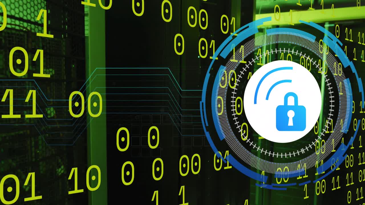 animación del procesamiento de datos con el icono del candado sobre la sala del servidor