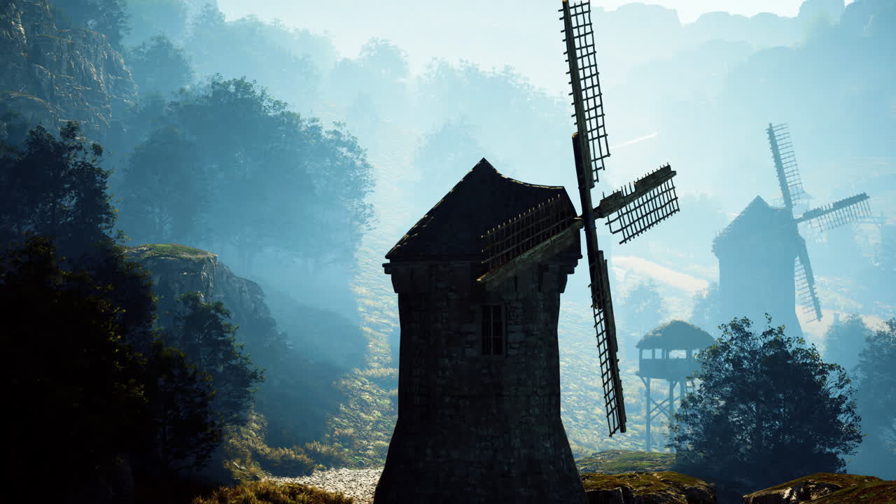 안개 가 가득 한 산 의 풍차 들: 환상적 인 풍경