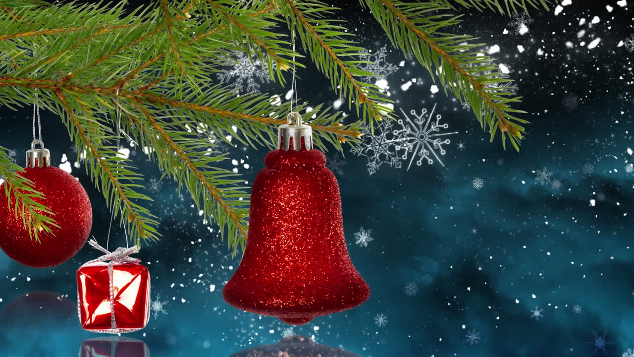 animación de decoraciones navideñas sobre estrellas brillantes y nieve en fondo oscuro