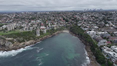 Pintoresca-Cala-De-La-Bahía-De-Gordons-Cerca-De-La-Playa-De-Coogee-En-Nueva-Gales-Del-Sur,-Australia