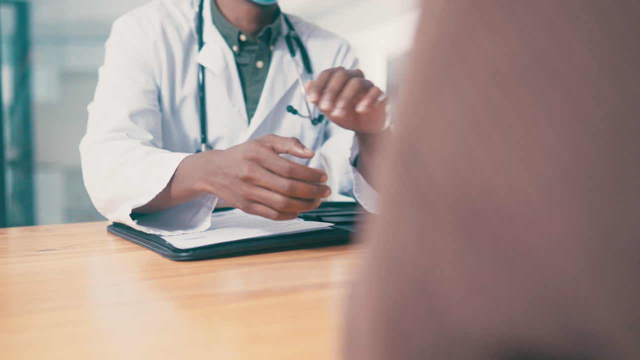 gracias por su ayuda, doctor.