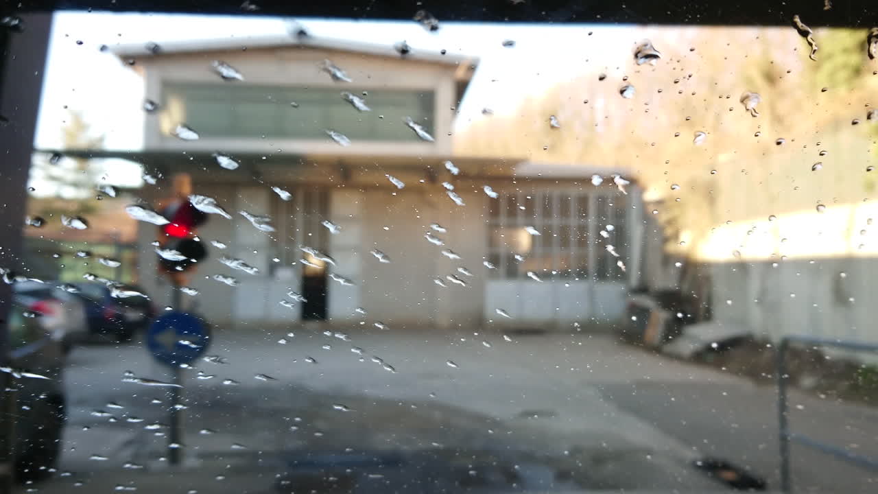 세차, 차 안에서 보기.4k 비디오