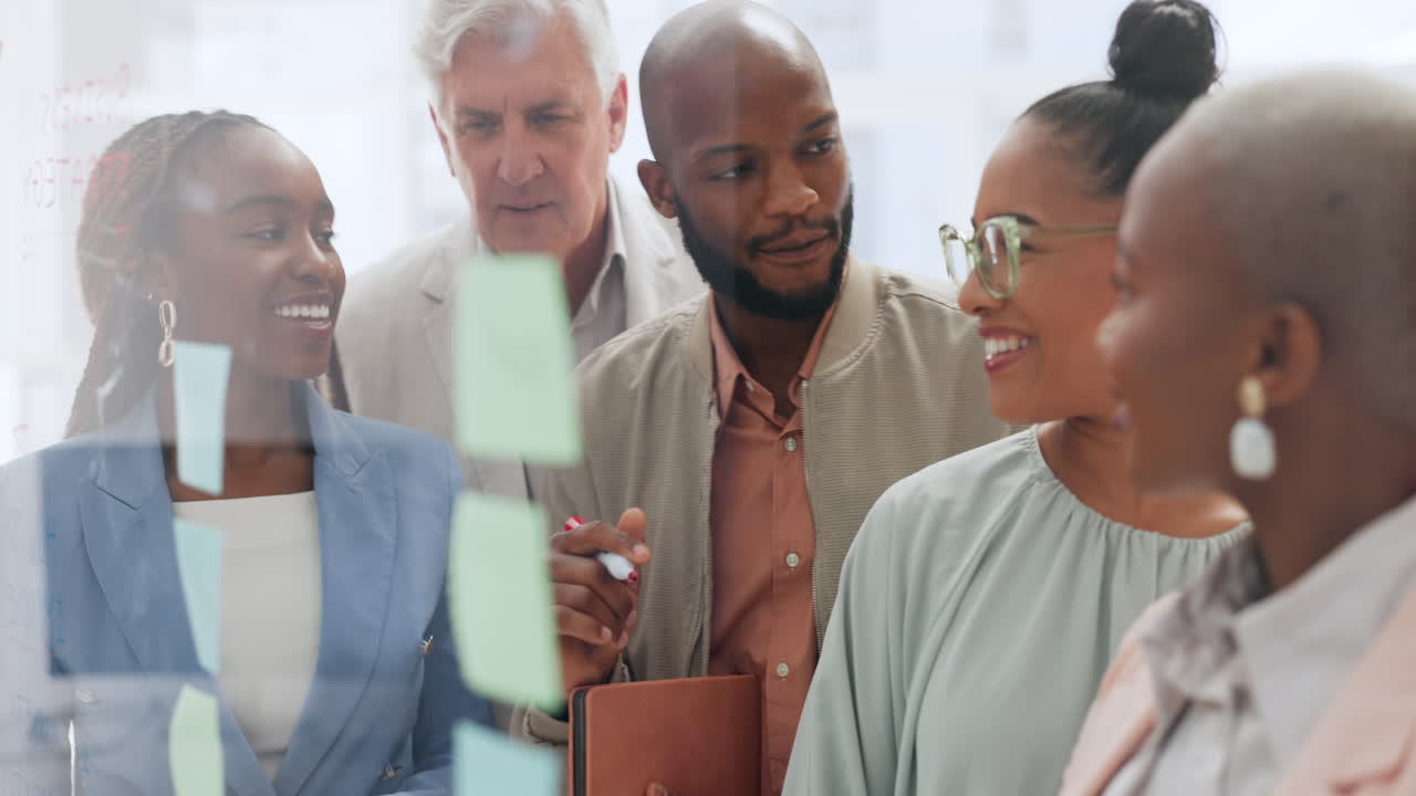 Diversity, team and writing on board