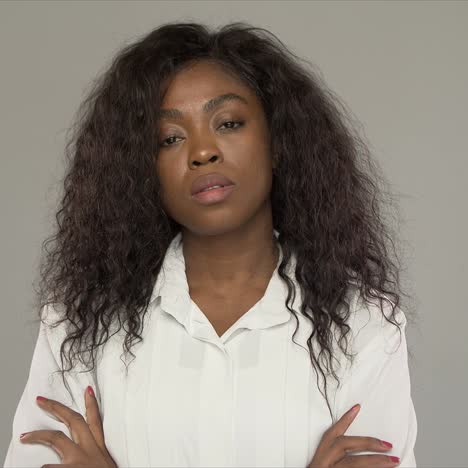 Confident-black-businesswoman-looking-at-camera