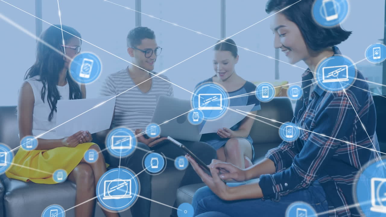 전자 장치를 사용하는 다양한 사업자들에 대한 연결 네트워크의 활성화