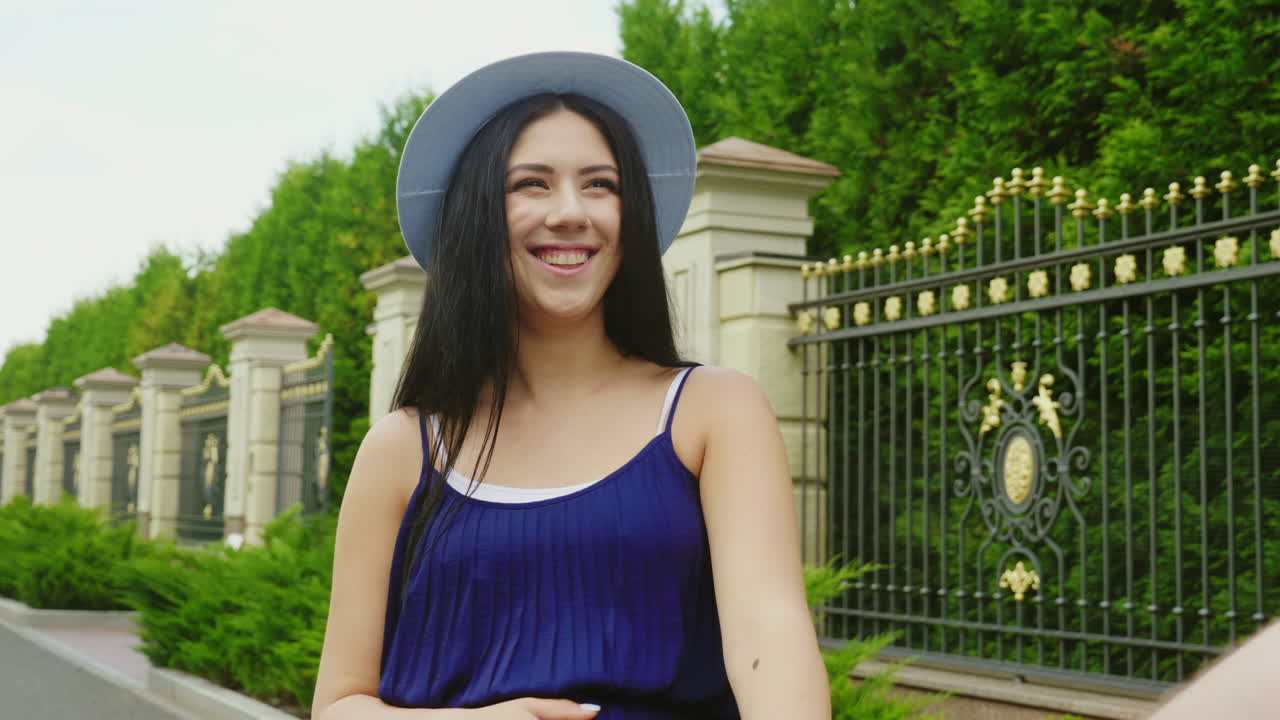 행복한 임산부와 남편 또는 파트너 1