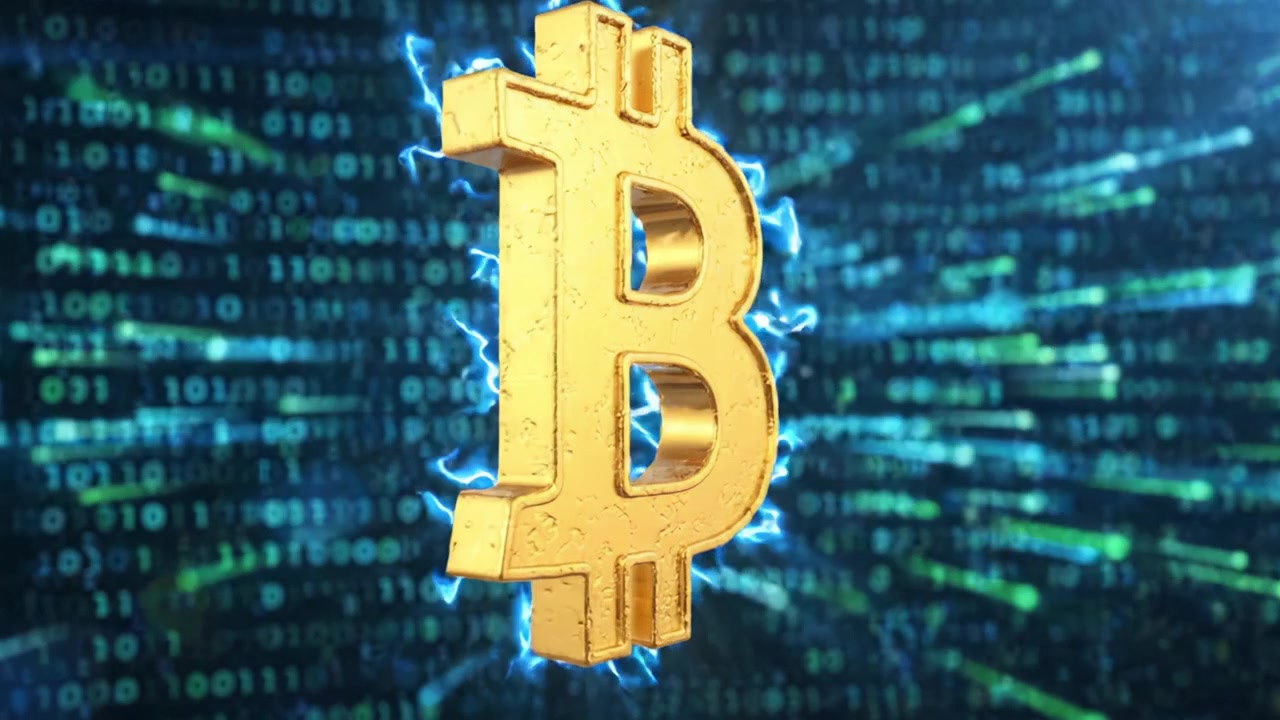 Una rappresentazione visiva accattivante della criptovaluta, che evidenzia l'iconico simbolo di Bitcoin circondato da effetti digitali dinamici e codice binario, a simboleggiare l'evoluzione della finanza e della tecnologia.