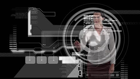 mujer de negocios caucásica que usa tecnología táctil