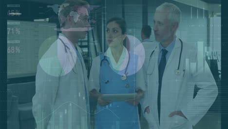 animación de gráficos financieros y datos sobre diversos médicos hablando
