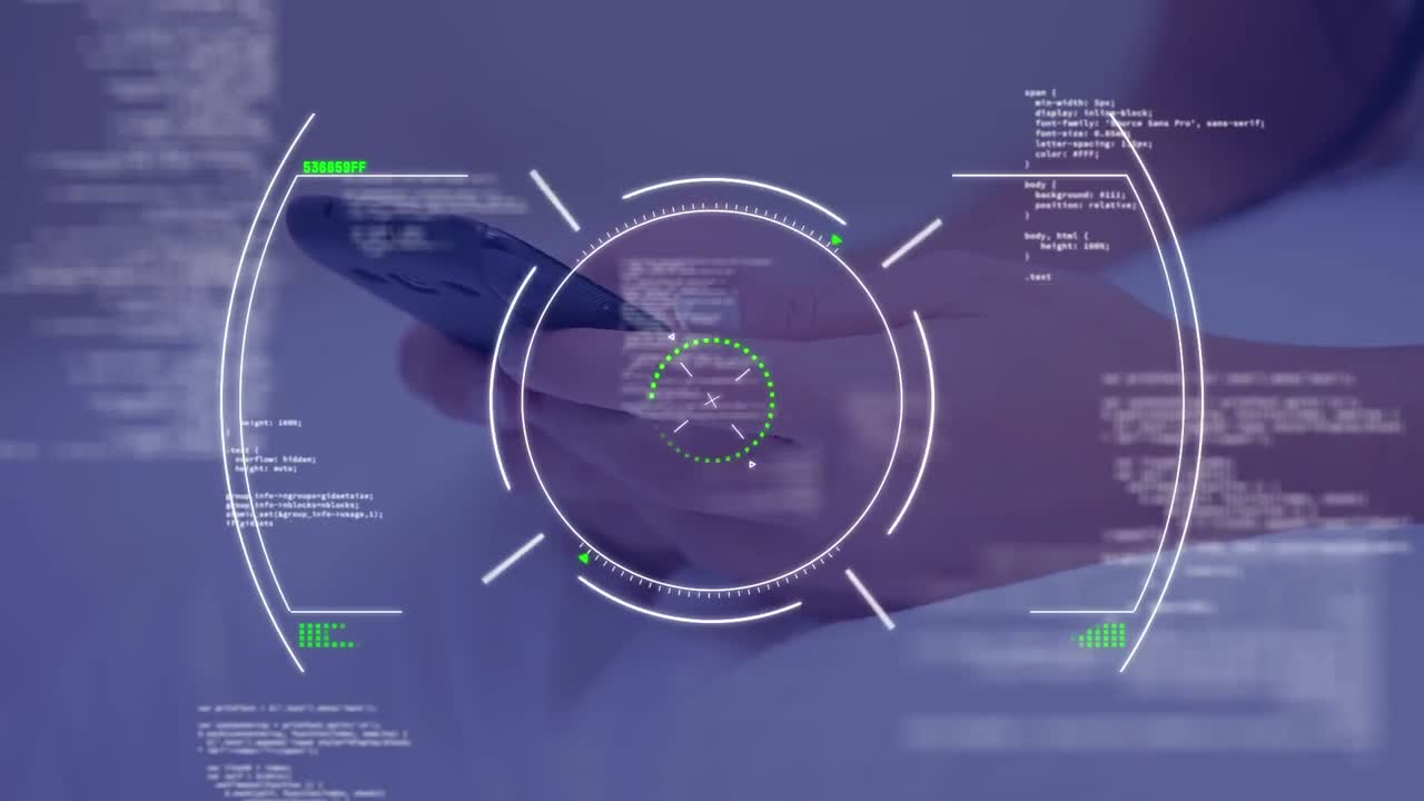 animación del visor y los datos sobre las manos de una mujer caucásica que usa un teléfono inteligente