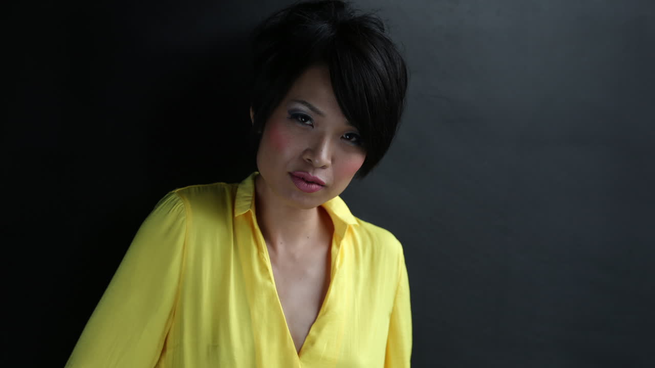 천천히 춤추는 여인 405