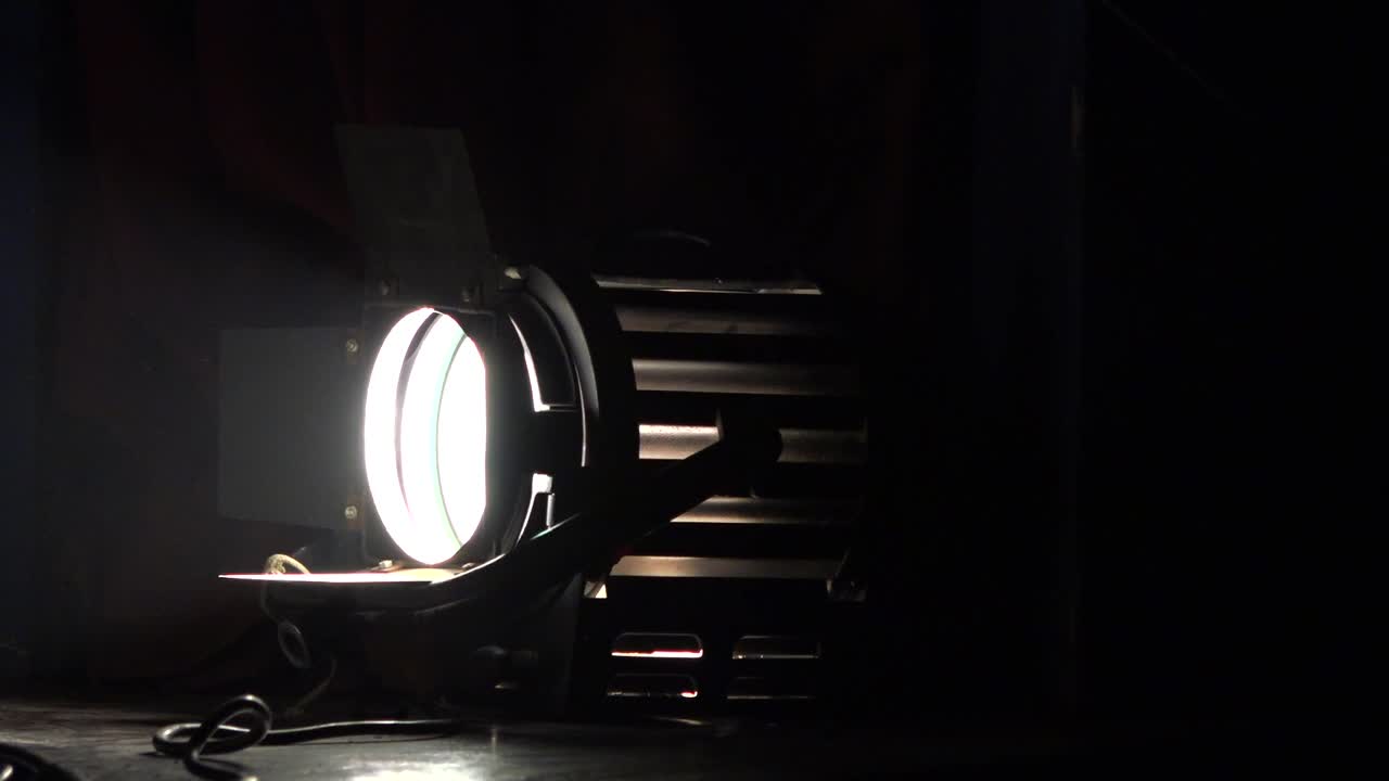 la luz del escenario apaga la vista de cerca