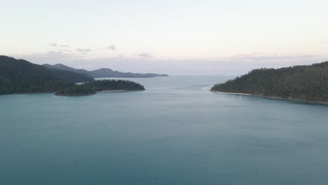 hook passage in whitsunday island, queensland, australia