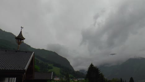 nubes sobre los alpes austríacos
