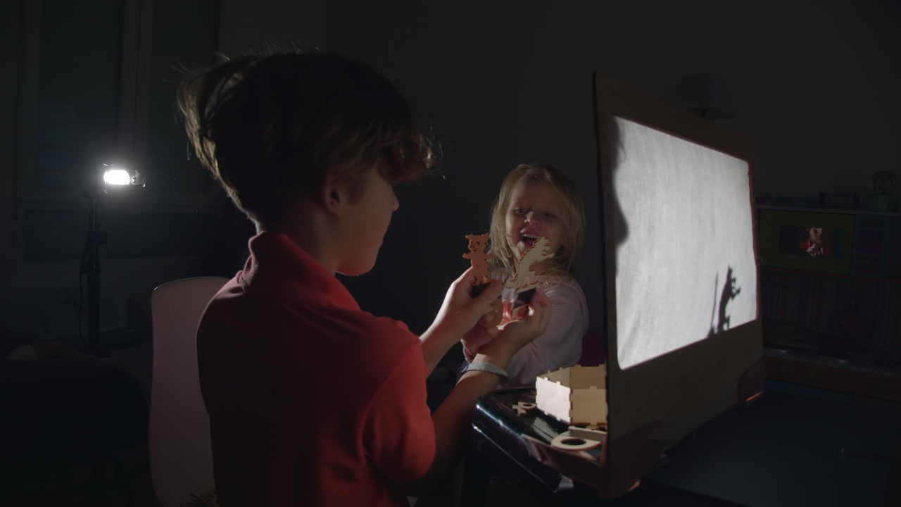 형제와 여동생 놀이