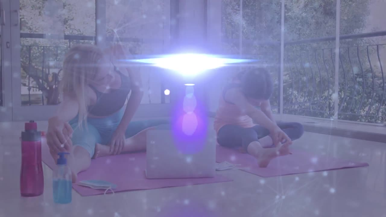 Animación de puntos sobre madre caucásica con hija haciendo ejercicio