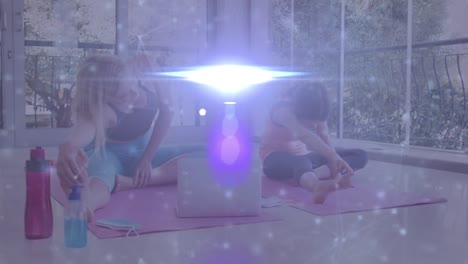 animación de spots sobre madre caucásica con hija haciendo ejercicio