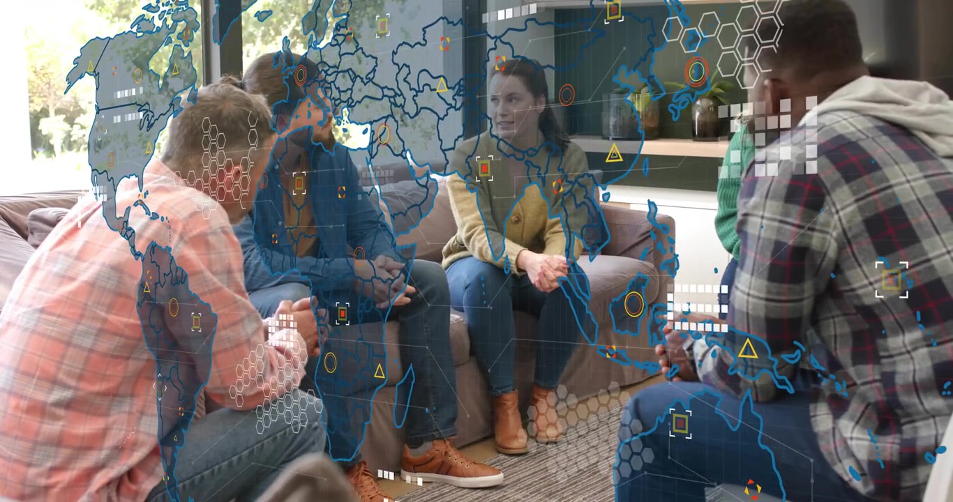 Teamleden bespreken tijdens zakelijke bijeenkomst, wat een kaartoverlay en iconen die wereldwijde verbindingen voorstellen veroorzaakt.
