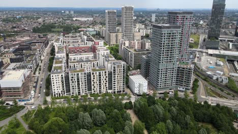 East-Village-Apartments-En-Stratford-East-London-Reino-Unido-Imágenes-Aéreas-Verano-2021