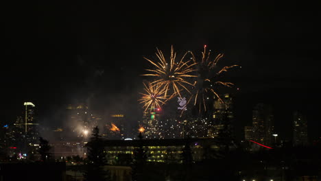 La-Presentación-De-Fuegos-Artificiales-Concluye-Cada-Noche-En-La-Estampida-De-Calgary.