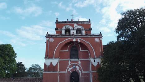 Drone-Shot-of-a-bell-tower-in-San-Cristobal-de-las-Casas