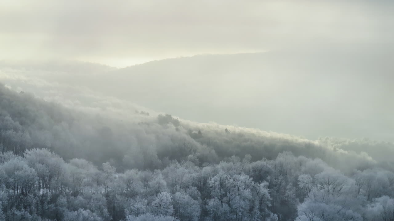뉴욕 북부의 겨울 풍경의 공중 풍경입니다.