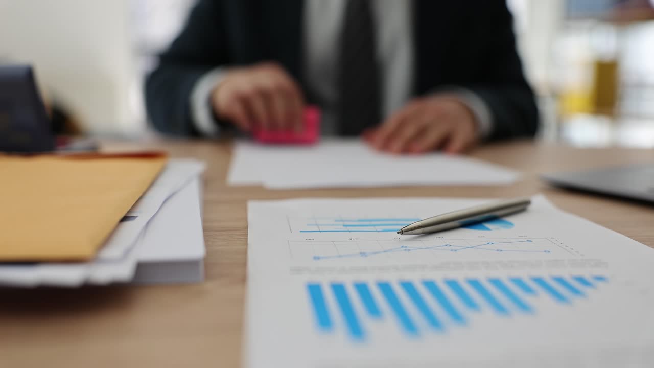 Negocios y finanzas en la oficina