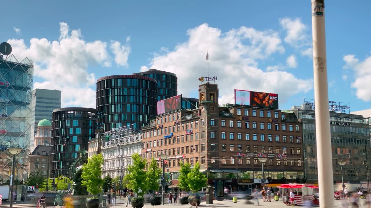 코펜하겐 시청 라두스 (copenhagen city hall radhus), 코펜하젠 시내 중심, 셀 타워 (axel towers), 베스터브로가데 (vesterbrogade), 타임 스 비디오 (time lapse video)