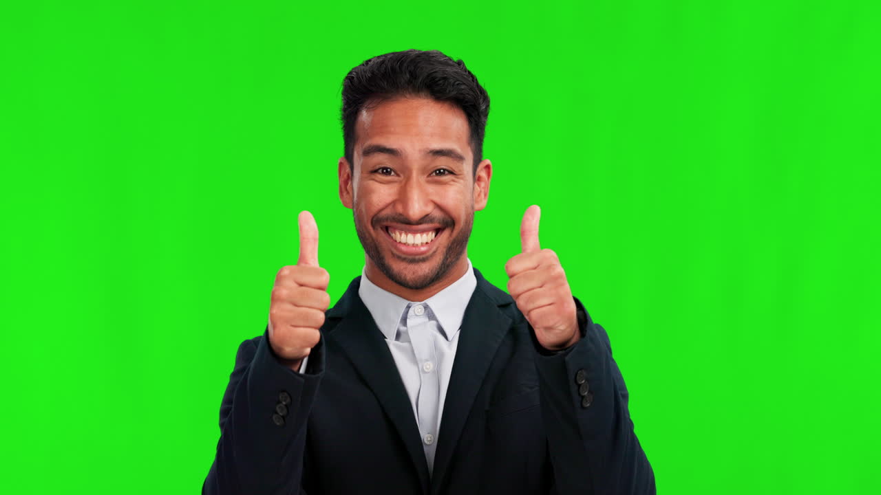 pulgares hacia arriba, sonrisa y retrato de hombre en verde