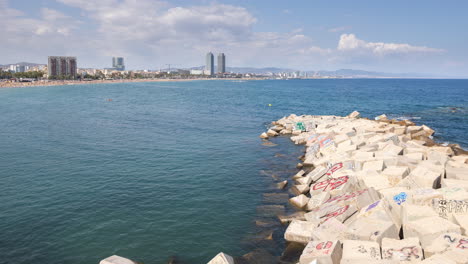 barcelona beach skyline