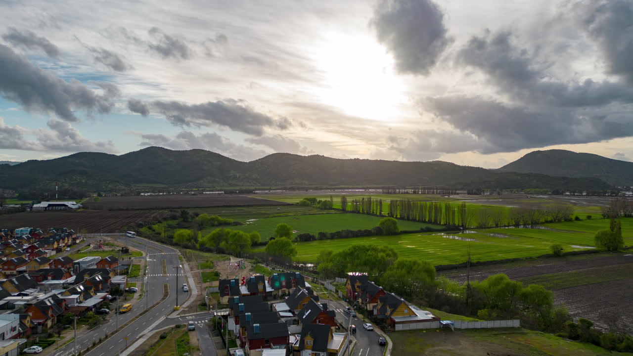 칠레 남쪽의 산 하비에르 데 론코밀라, 아침에 마울