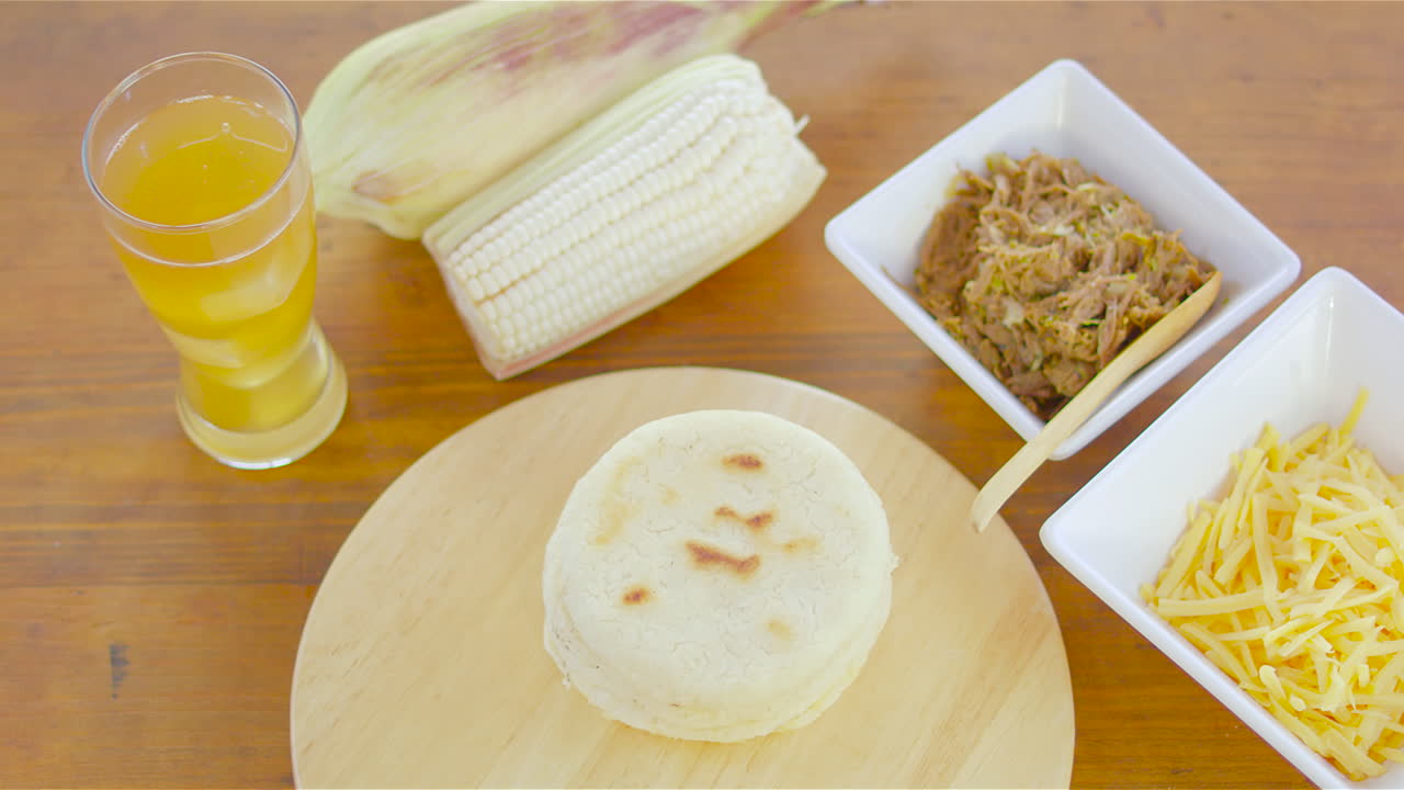 arepas, 옥수수 가루로 만든 베네수엘라 요리