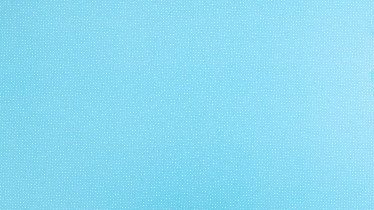 Tropische Früchte erscheinen auf der rechten Seite eines blauen Hintergrunds. Stop-Motion
